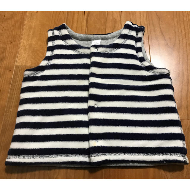 babyGAP(ベビーギャップ)の【babyGap】リバーシブルベスト 80cm キッズ/ベビー/マタニティのベビー服(~85cm)(その他)の商品写真