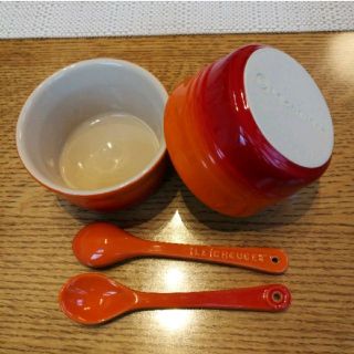 ルクルーゼ(LE CREUSET)の【専用】ル・クルーゼ　ラムカン&スプーンセット　オレンジ(食器)