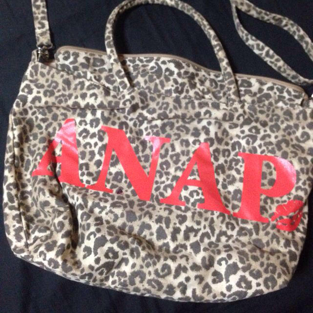 ANAP(アナップ)のANAP ひょう柄バッグ レディースのバッグ(ショルダーバッグ)の商品写真