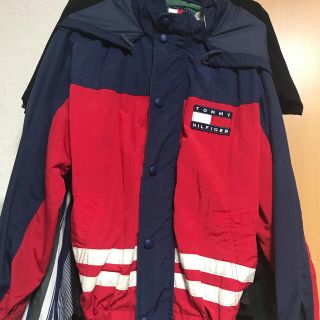 トミーヒルフィガー(TOMMY HILFIGER)のナイロンジャケット tommy 古着(ナイロンジャケット)