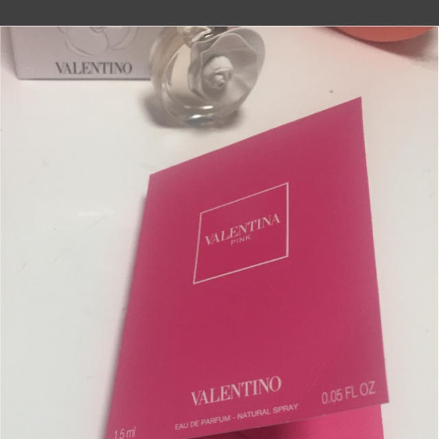 VALENTINO(ヴァレンティノ)のVALENTINA  PINK コスメ/美容の香水(香水(女性用))の商品写真