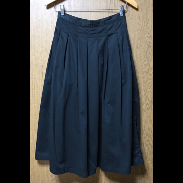 MARGARET HOWELL(マーガレットハウエル)のGRANDMAMAMADAUGHTER グランマ チノプリーツスカート レディースのスカート(ひざ丈スカート)の商品写真