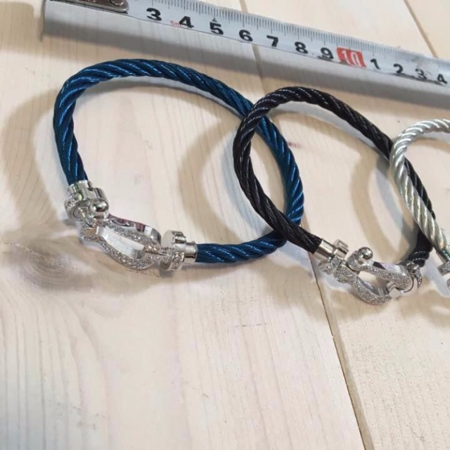 ペネロペ 南東 ハンバーガー 馬 の 蹄 ブレスレット ブランド Sozokobetsu Jp