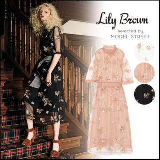 リリーブラウン(Lily Brown)のlilybrown チューフラワールワンピース 黒(ロングワンピース/マキシワンピース)