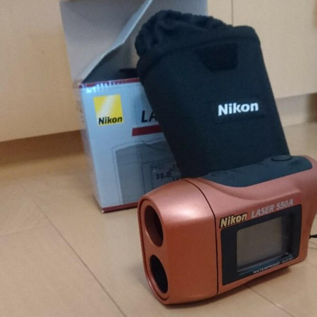 Nikon(ニコン)のニコンレーザー550ASゴルフ用携帯距離計 スポーツ/アウトドアのゴルフ(その他)の商品写真