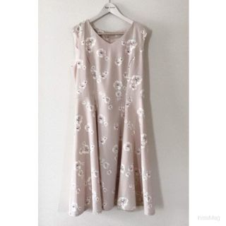 ハニーズ(HONEYS)の【新品】honeys♡花柄ワンピース(ひざ丈ワンピース)