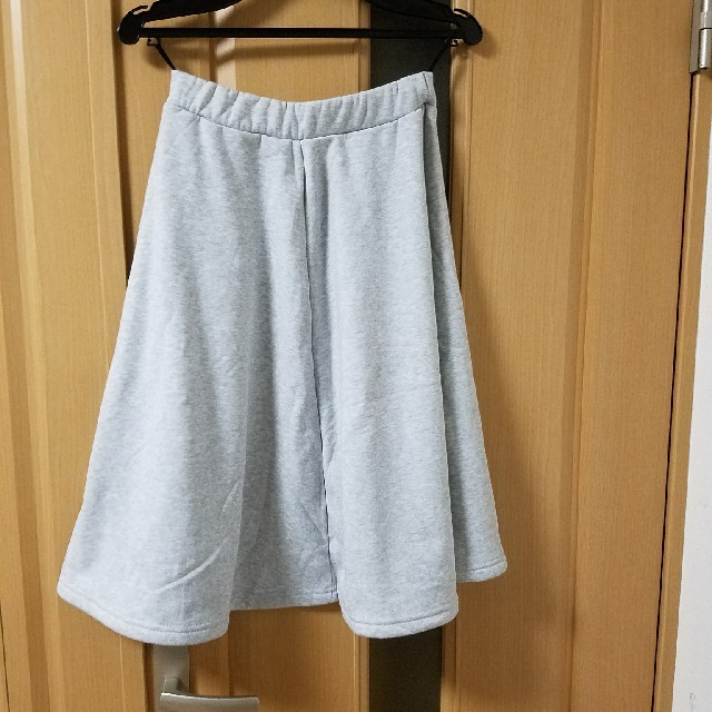 WEGO(ウィゴー)のウィゴー　新品　裏起毛スカート レディースのスカート(ひざ丈スカート)の商品写真