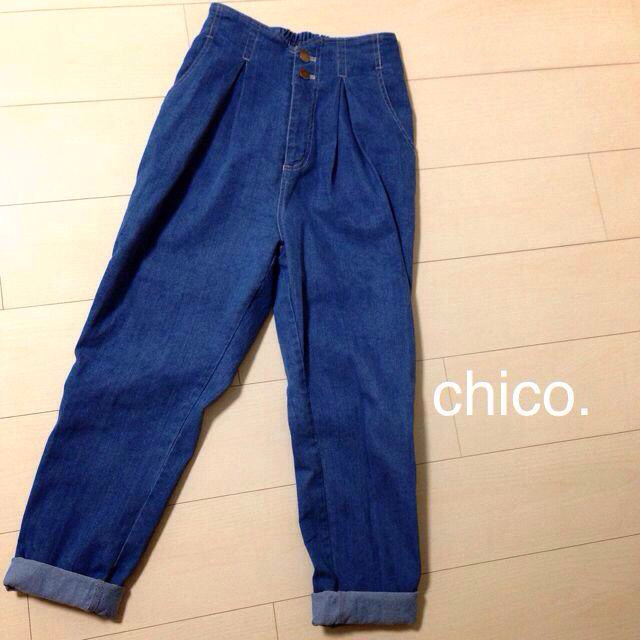 who's who Chico(フーズフーチコ)のハイウエストデニムパンツ レディースのパンツ(チノパン)の商品写真