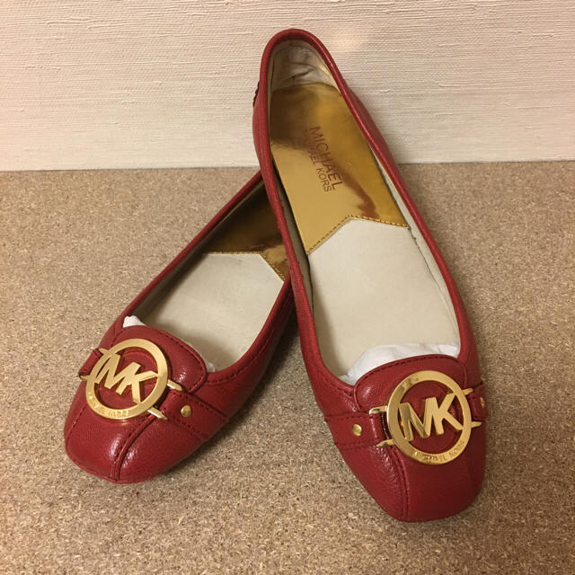 Michael Kors(マイケルコース)のmyaさん専用  美品★マイケルコース パンプス 24cm 赤 レディースの靴/シューズ(ハイヒール/パンプス)の商品写真