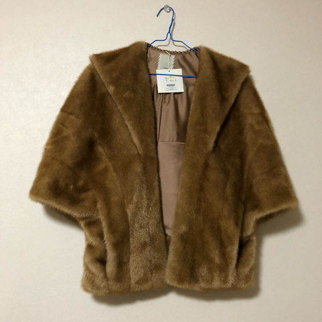 TODAYFUL(トゥデイフル)の☆Ryok様専用☆TODAYFUＬ Eco Fur Cape レディースのジャケット/アウター(毛皮/ファーコート)の商品写真