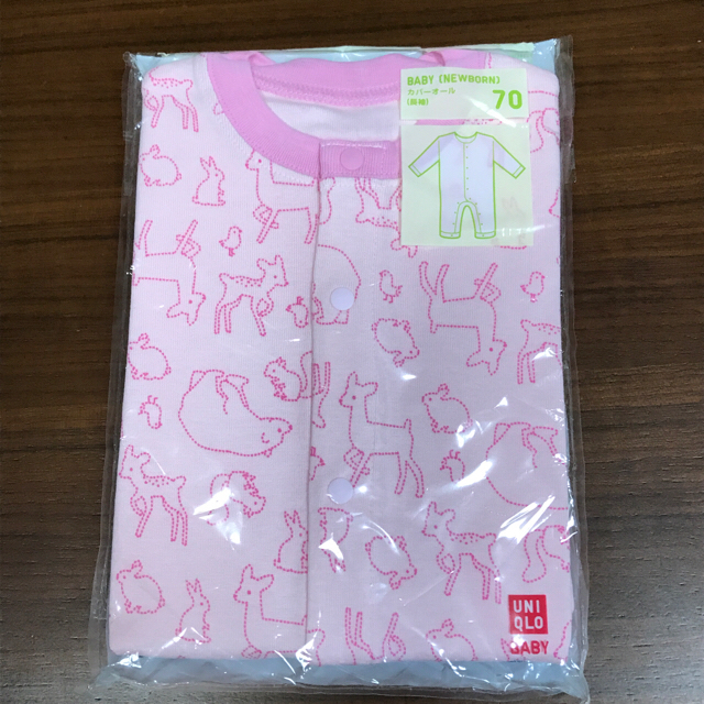 UNIQLO(ユニクロ)の70サイズ　ユニクロ　フライス　カバーオール　女の子 キッズ/ベビー/マタニティのベビー服(~85cm)(カバーオール)の商品写真