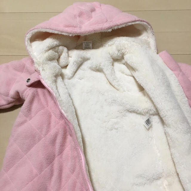 babyGAP(ベビーギャップ)のbaby gap 裏ボア ジャンプスーツ 防寒 70 キッズ/ベビー/マタニティのベビー服(~85cm)(カバーオール)の商品写真