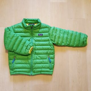 パタゴニア(patagonia)のパタゴニア　ダウンジャケット　4歳サイズ(ジャケット/上着)