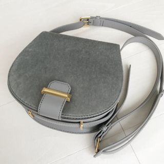 チャールズアンドキース(Charles and Keith)のcharles&keith サドルバッグ(ショルダーバッグ)