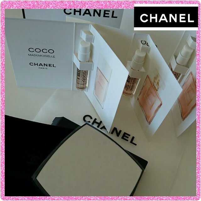 CHANEL(シャネル)のCHANEL2016☆ノベルティ☆両面ミラー非売品＆ココマドアゼルフレグランス コスメ/美容のコスメ/美容 その他(その他)の商品写真