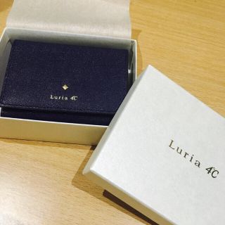 ヨンドシー(4℃)のほぼ新品未使用 Luria4℃ ネイビー コンパクト ミニ財布 三つ折り財布(財布)