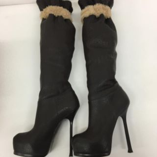 サンローラン(Saint Laurent)のYves Saint laurent ブーツ(ブーツ)