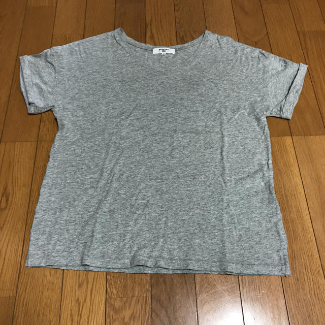 NATURAL BEAUTY BASIC(ナチュラルビューティーベーシック)のTシャツ レディースのトップス(Tシャツ(半袖/袖なし))の商品写真