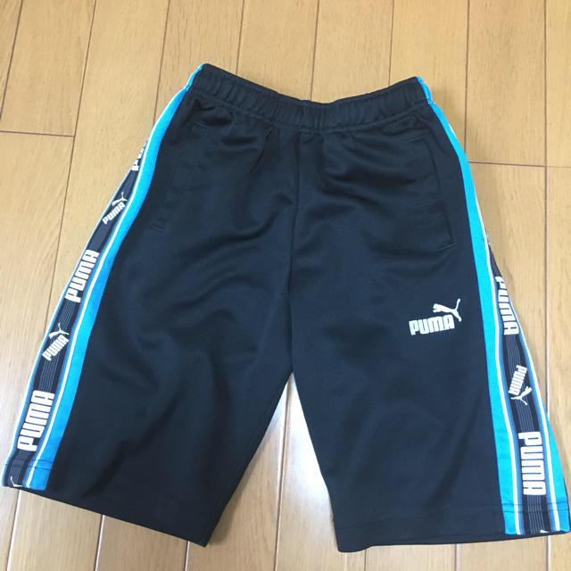 PUMA(プーマ)のPUMAハーフパンツ120 キッズ/ベビー/マタニティのキッズ服男の子用(90cm~)(パンツ/スパッツ)の商品写真