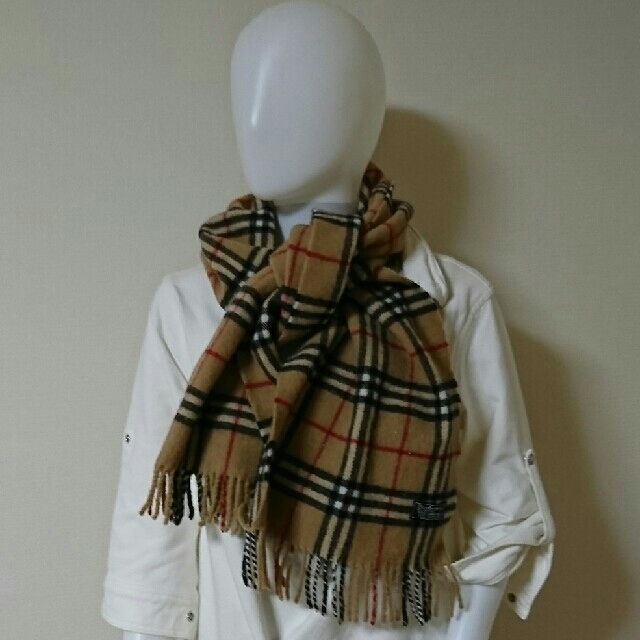 BURBERRY(バーバリー)の正規店購入⑦バーバリー✨マフラー✨美品定番 レディースのファッション小物(マフラー/ショール)の商品写真