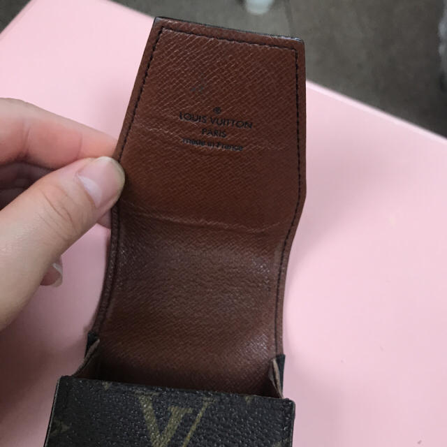 LOUIS VUITTON(ルイヴィトン)のLouis Vuitton シガレットケース メンズのファッション小物(タバコグッズ)の商品写真