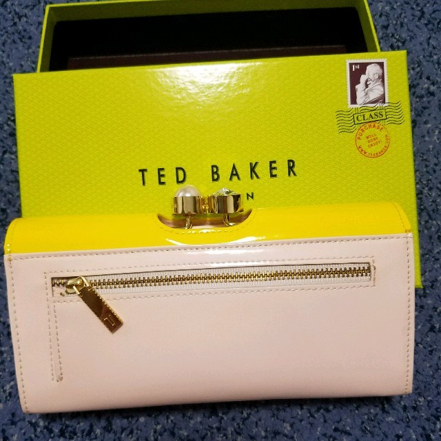 TED BAKER(テッドベイカー)のTSTSMAMA様専用TED  BAKER 長財布 レディースのファッション小物(財布)の商品写真
