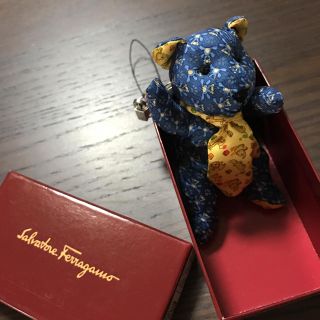 サルヴァトーレフェラガモ(Salvatore Ferragamo)の【未使用】フェラガモ クマちゃん ストラップ(キーホルダー)