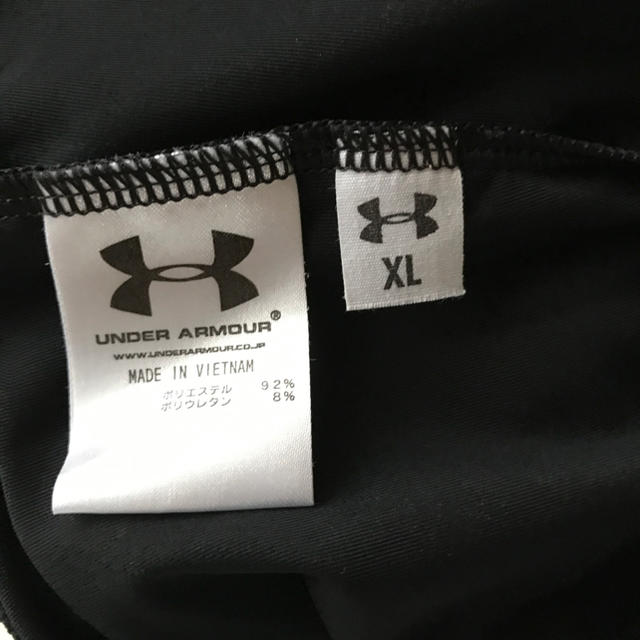 UNDER ARMOUR(アンダーアーマー)のアンダーアーマー半袖VネックT  XL レディースのトップス(Tシャツ(半袖/袖なし))の商品写真