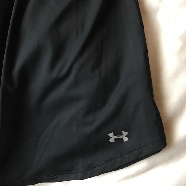 UNDER ARMOUR(アンダーアーマー)のアンダーアーマー半袖VネックT  XL レディースのトップス(Tシャツ(半袖/袖なし))の商品写真