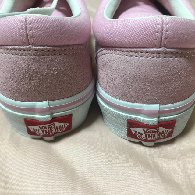 VANS(ヴァンズ)のVANS オールドスクール ピンク レディースの靴/シューズ(スニーカー)の商品写真