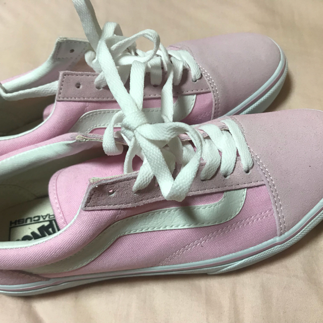 VANS(ヴァンズ)のVANS オールドスクール ピンク レディースの靴/シューズ(スニーカー)の商品写真