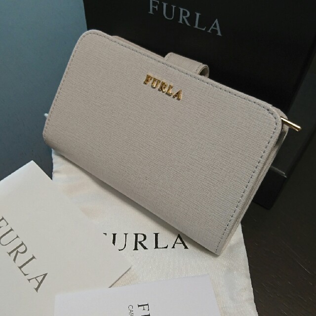 Furla(フルラ)のフルラ✨新品✨ライトグレー✨付属品全て✨ レディースのファッション小物(財布)の商品写真