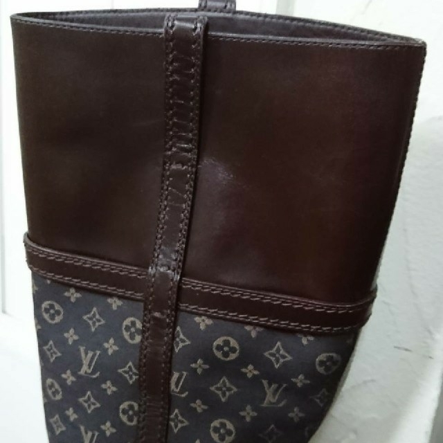 LOUIS VUITTON(ルイヴィトン)のLOUIS VUITTON ルイヴィトンブーツ レディースの靴/シューズ(ブーツ)の商品写真