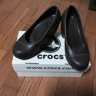 クロックス(crocs)の[未使用新品]クロックス リーナ  ブラウン ブラック ２足おまとめ(ハイヒール/パンプス)