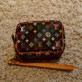 ルイヴィトン(LOUIS VUITTON)の専用ヴィトンデジカメケース(モバイルケース/カバー)