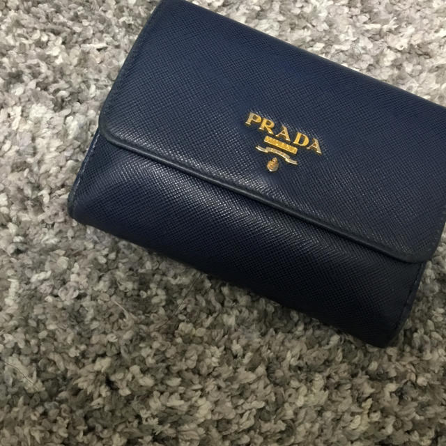 PRADA(プラダ)のPRADA 2つ折り財布 ネイビー レディースのファッション小物(財布)の商品写真