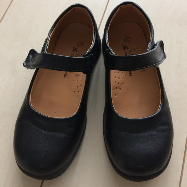 女の子♡黒い靴♡18センチ キッズ/ベビー/マタニティのキッズ靴/シューズ(15cm~)(フォーマルシューズ)の商品写真