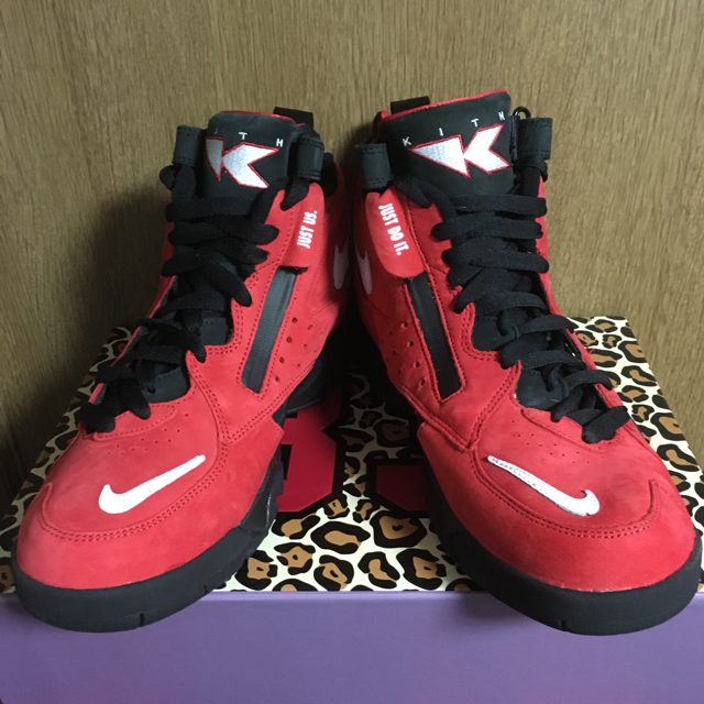 NIKE(ナイキ)のUS7.5 25.5cm おまけ付 KITH AIR MAESTROⅡ RED メンズの靴/シューズ(スニーカー)の商品写真