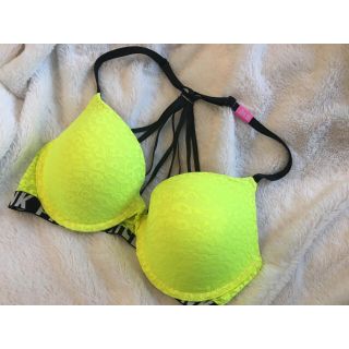 ヴィクトリアズシークレット(Victoria's Secret)のPINK Victoria's Secret Push Up 32D(ブラ)