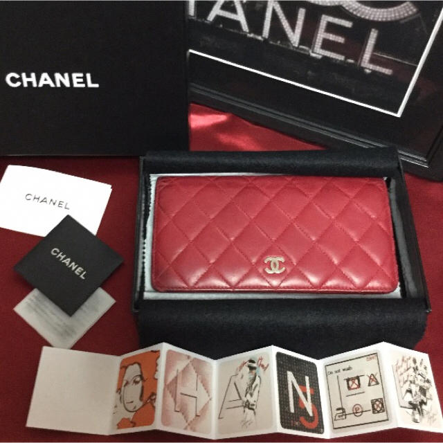 CHANEL(シャネル)の定価13万円 CHANEL シャネル マトラッセ 赤 長財布 レッド 正規品 レディースのファッション小物(財布)の商品写真
