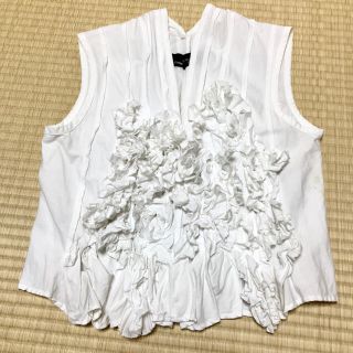 コムデギャルソン(COMME des GARCONS)のtricot COMME des GARCONSフリルノースリーブブラウス(その他)