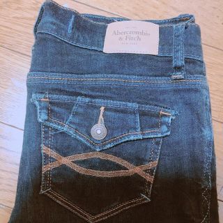 アバクロンビーアンドフィッチ(Abercrombie&Fitch)の美品 アバクロンビー&フィッチ レディース デニム(デニム/ジーンズ)