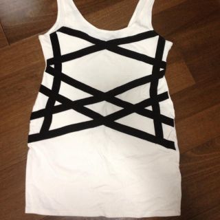 エモダ(EMODA)のEMODA タンクトップ 送料込！(タンクトップ)
