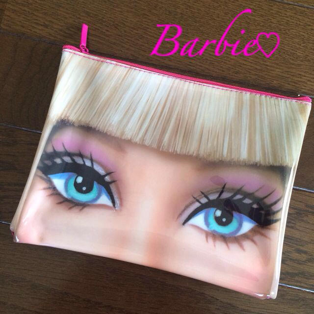 Barbie(バービー)のバービーポーチ☆非売品 レディースのファッション小物(ポーチ)の商品写真