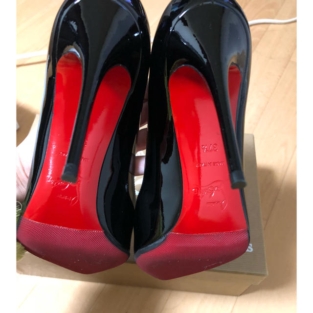 Christian Louboutin - クリスチャンルブタン coraパンプス Christian Louboutin - クリスチャンルブタン coraパンプス