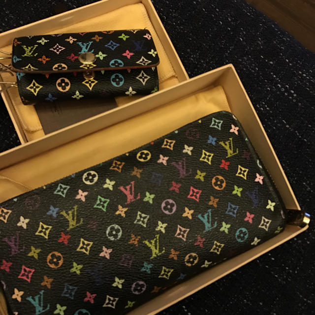 LOUIS VUITTON 財布 キーケース