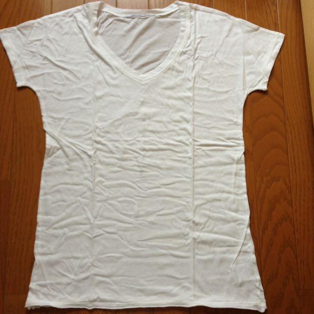 moussy(マウジー)のVネックT 新品 レディースのトップス(Tシャツ(半袖/袖なし))の商品写真