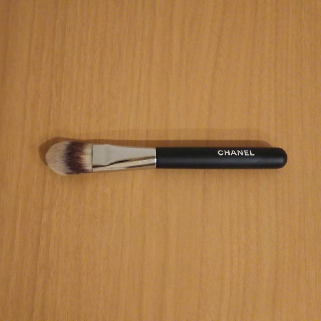 CHANEL(シャネル)のリキッドファンデーション ブラシ メイクブラシ コスメ/美容のコスメ/美容 その他(その他)の商品写真