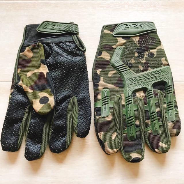 サバイバルグローブ　Mechanix　迷彩柄　フリーサイズ　新品　サバゲー エンタメ/ホビーのミリタリー(個人装備)の商品写真