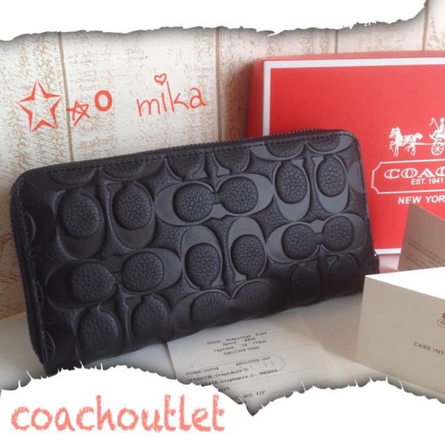 COACH(コーチ)の☆送料無料、即購入OK.COACHエンボスドシグネチャー☆ レディースのファッション小物(財布)の商品写真